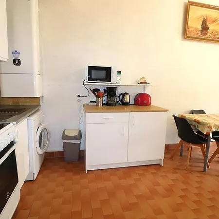 Apartment Maison Climatisee Avec Mezzanine, Parking Securise, Proche Et Commerces - Fr-1-307-132 Le Grau-du-Roi